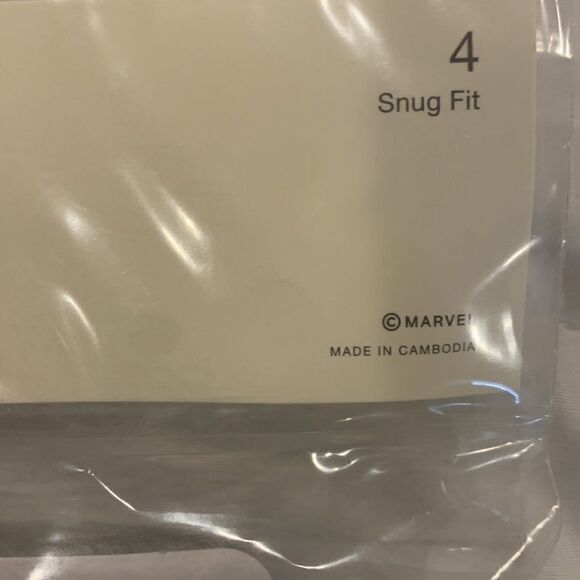 GAP KIDS x Marvel  - Picture 4 of 4